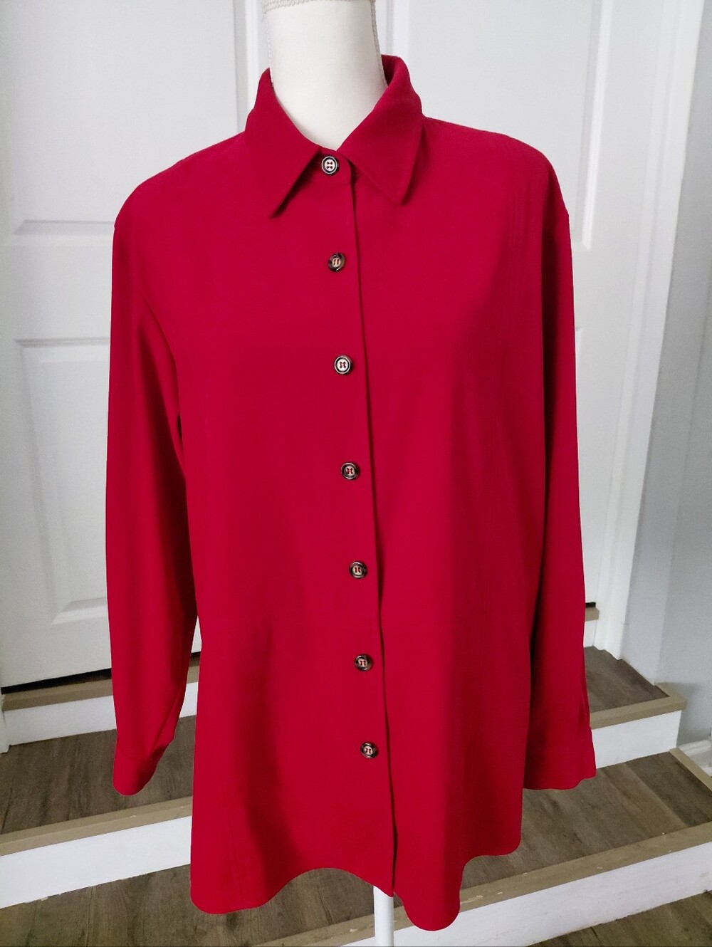 Talbots Women’s Stretch Classic Long Sleeve Red Button-Up Shirt Lg Petite EUC